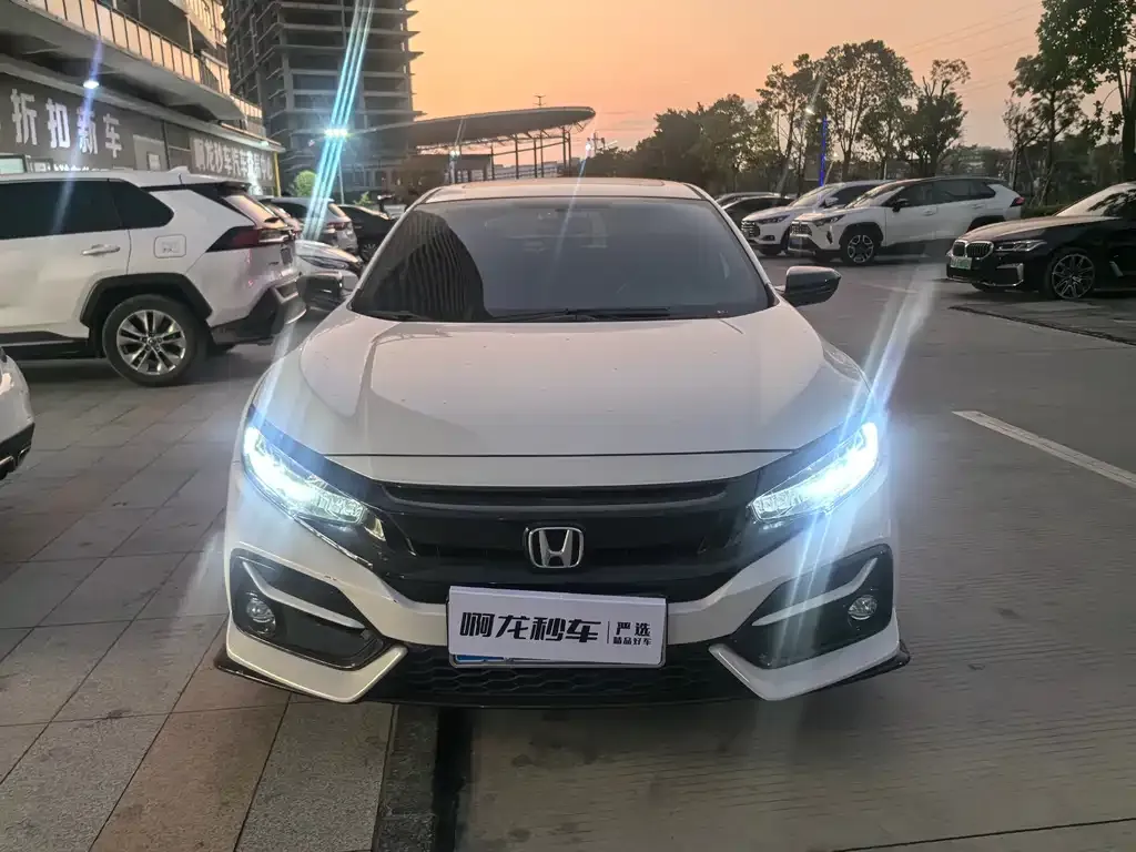 Honda Civic 2022 из CN, фото 10