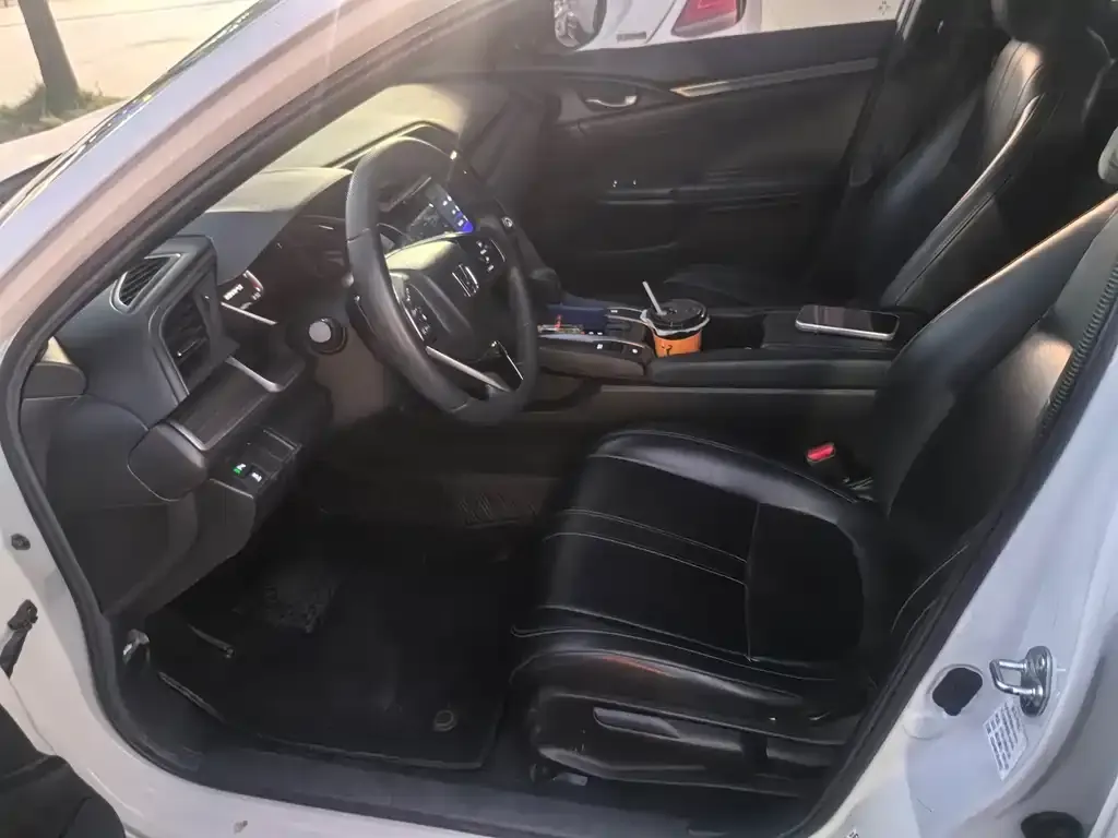 Honda Civic 2022 из CN, фото 5