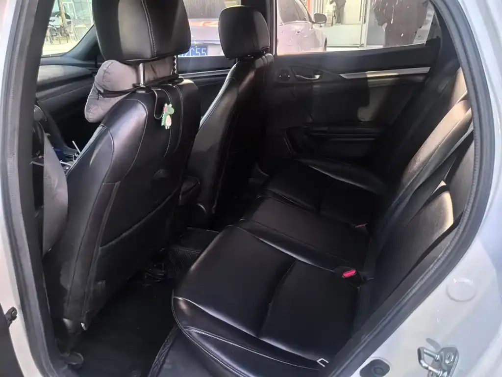 Honda Civic 2022 из CN, фото 2