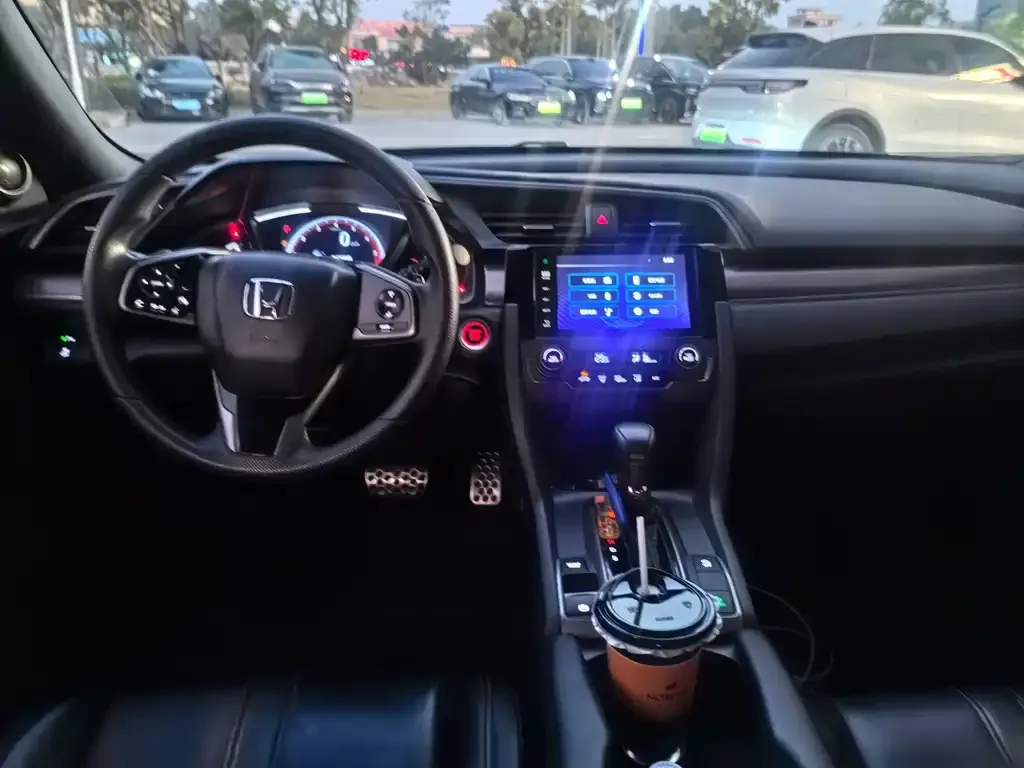 Honda Civic 2022 из CN, фото 4