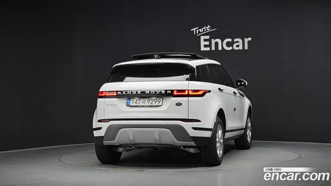 Land Rover Range Rover Evoque — фото 3