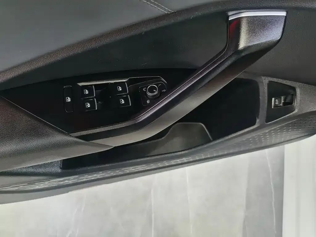 Volkswagen Sagitar 2023 из CN, фото 10