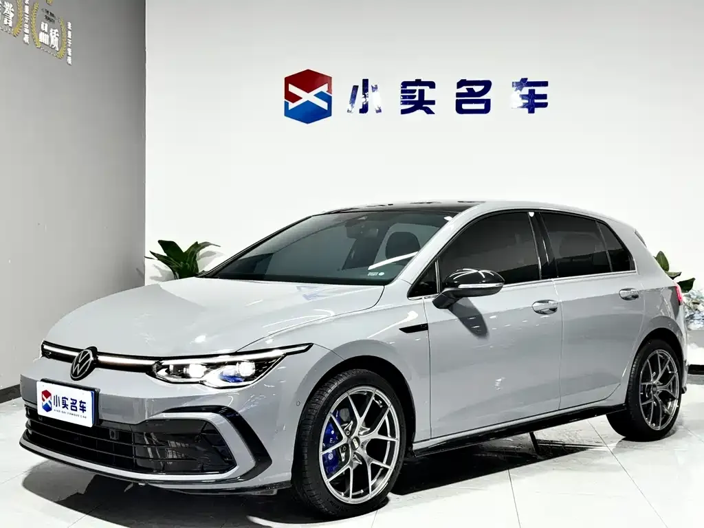 Volkswagen Golf 2023 из CN, фото 1