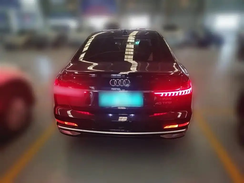 Audi A6L 2023 из CN, фото 2