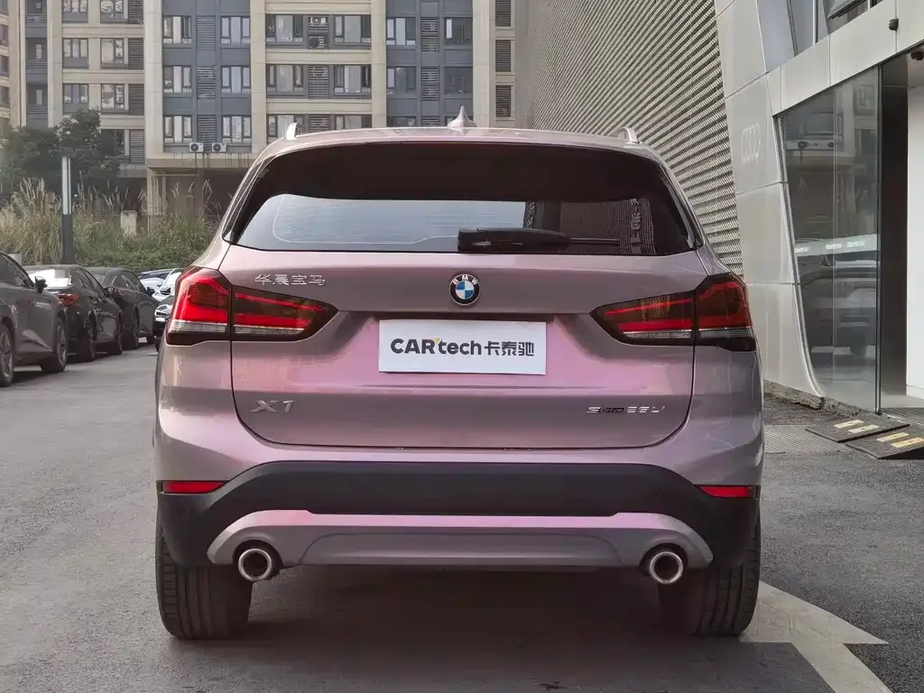 BMW X1 2021 из CN, фото 8