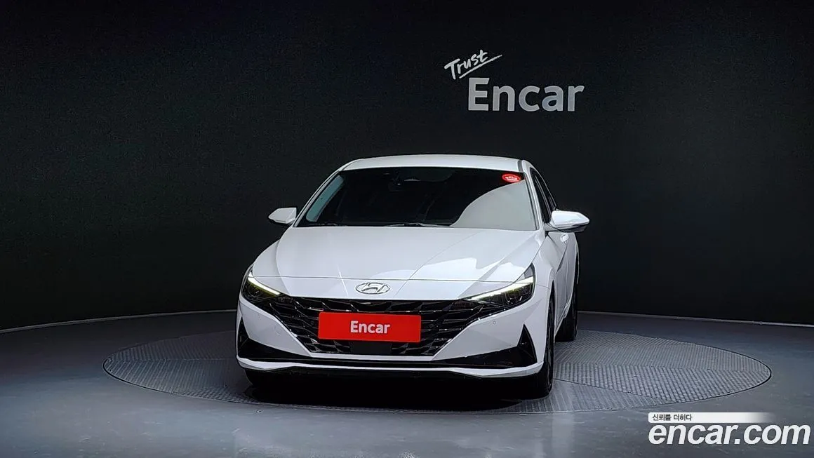 Hyundai AVANTE — фото 3
