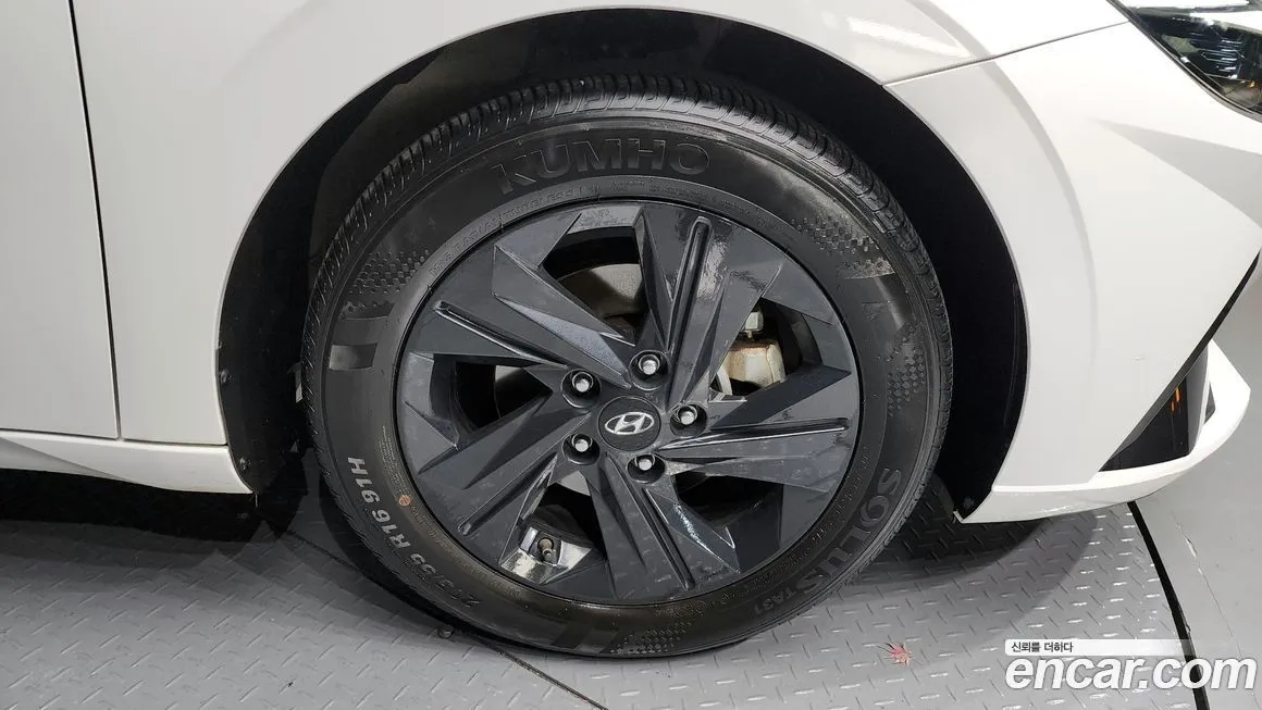 Hyundai AVANTE — фото 9