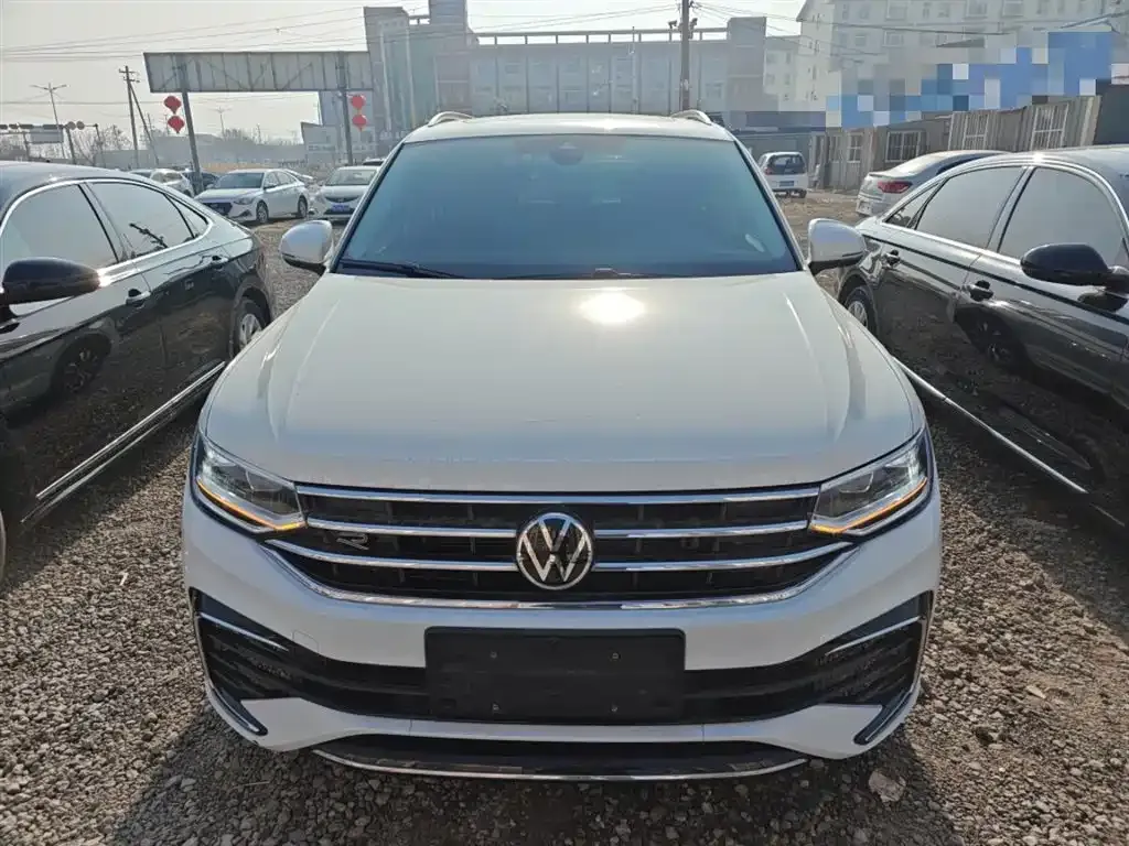Volkswagen Tiguan L 2022 из CN, фото 3