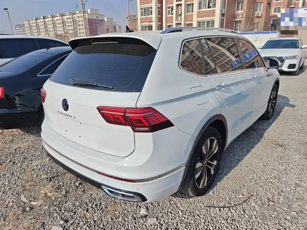 Volkswagen Tiguan L 2022 из CN, фото 10
