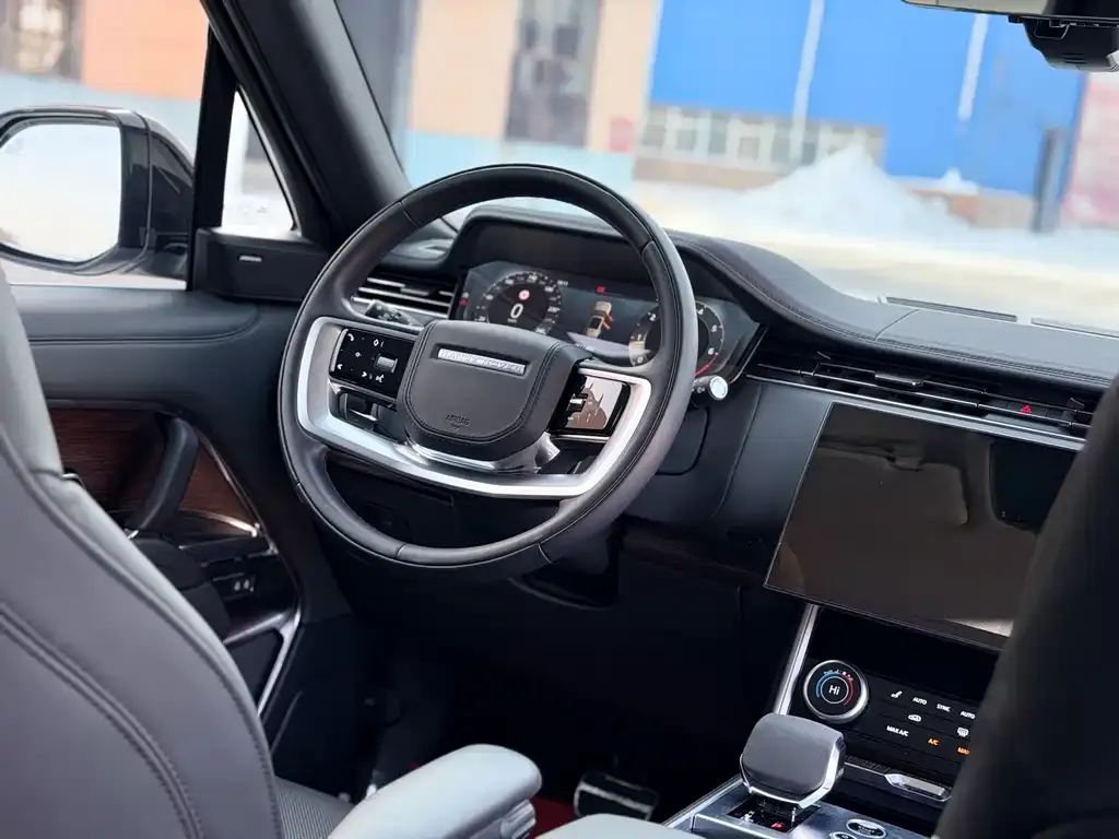 Land Rover Range Rover 2023 из CN, фото 2