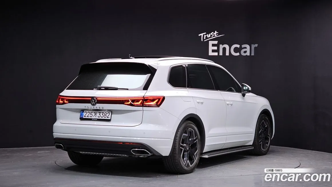 Volkswagen Touareg 2024 из KR, фото 2