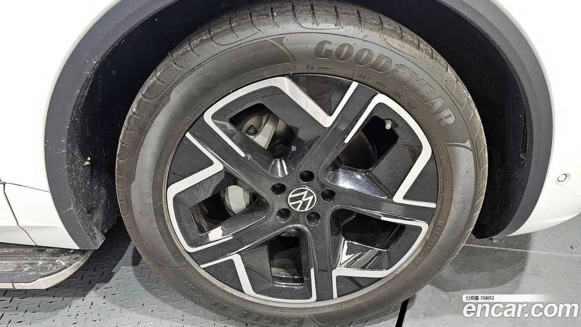 Volkswagen Touareg 2024 из KR, фото 5