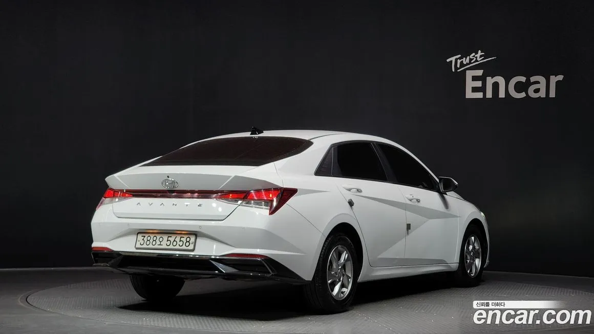 Hyundai AVANTE — фото 2