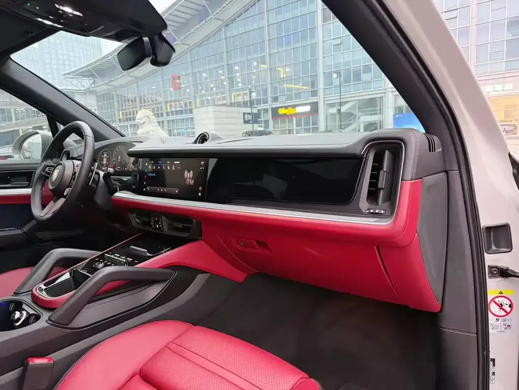 Porsche Cayenne 2025 из CN, фото 7