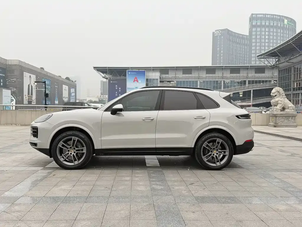 Porsche Cayenne 2025 из CN, фото 4