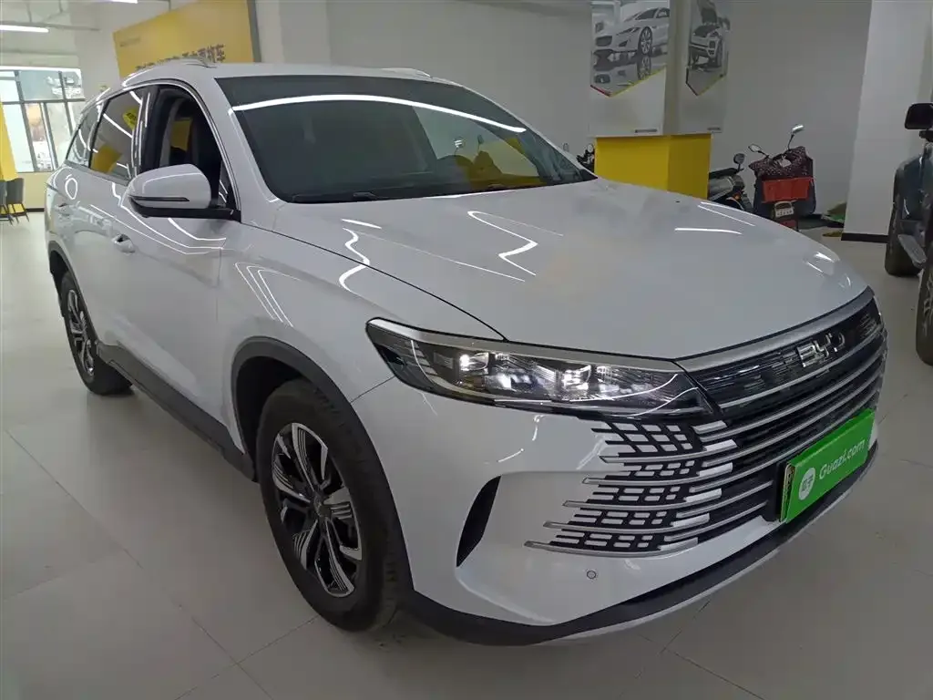 BYD Seal 05 DM-i — фото 9