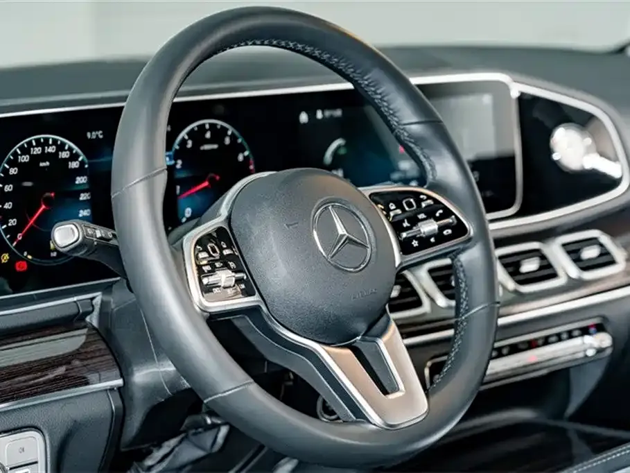 Mercedes-Benz GLE — фото 8