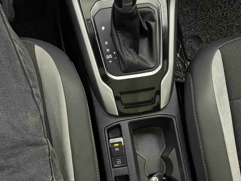 Volkswagen T-Roc 2022 из CN, фото 9