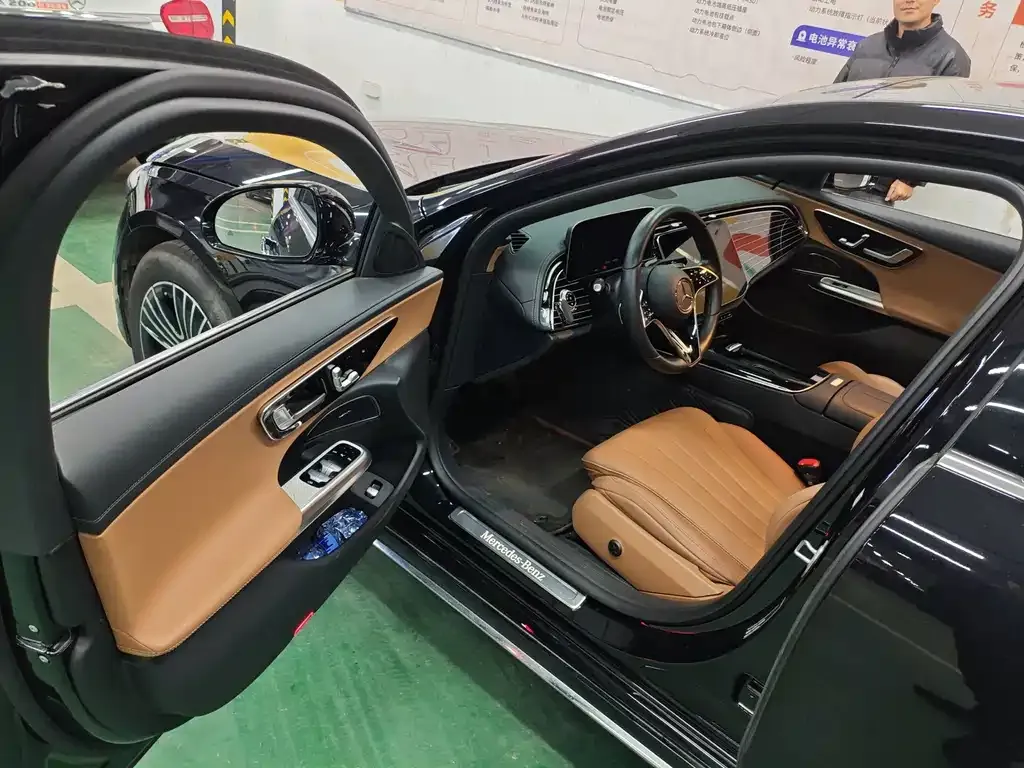 Mercedes-Benz E-Class 2024 из CN, фото 8