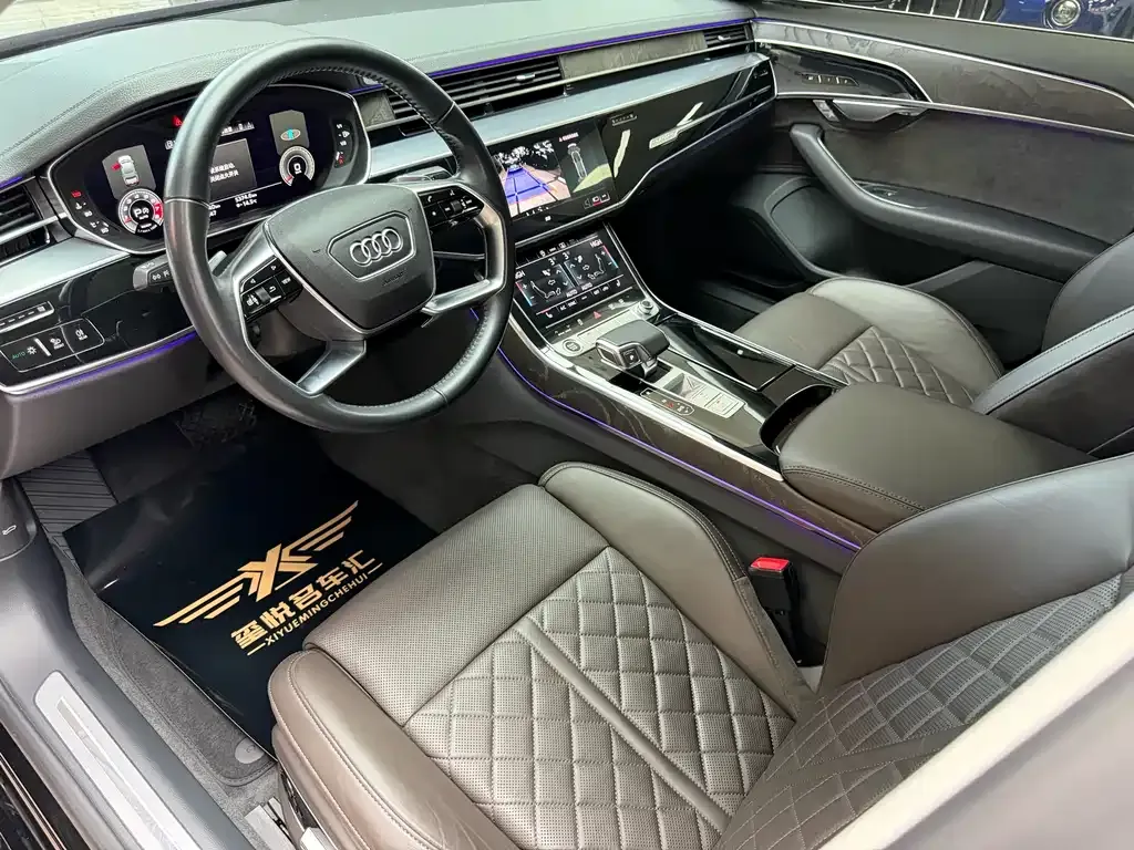 Audi A8 2021 из CN, фото 6
