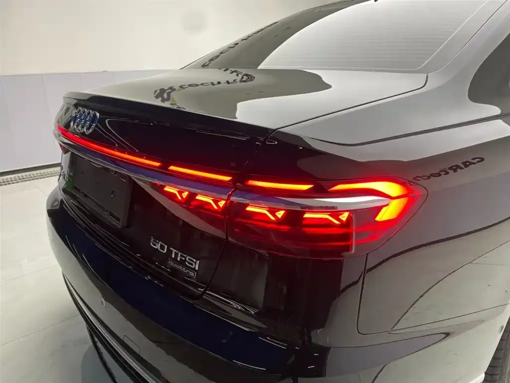 Audi A8 2023 из CN, фото 9