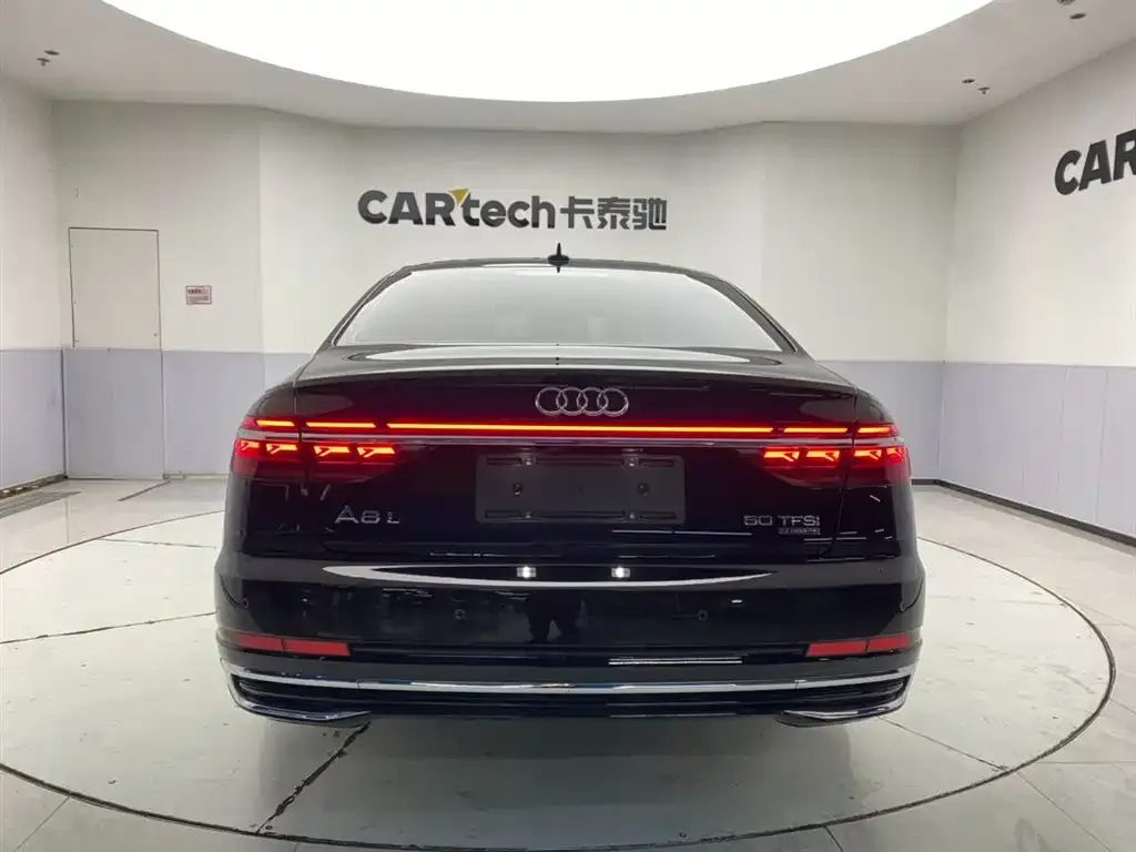 Audi A8 2023 из CN, фото 4