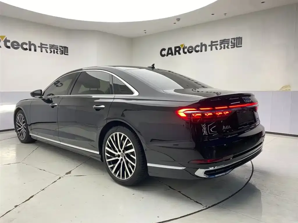 Audi A8 2023 из CN, фото 6