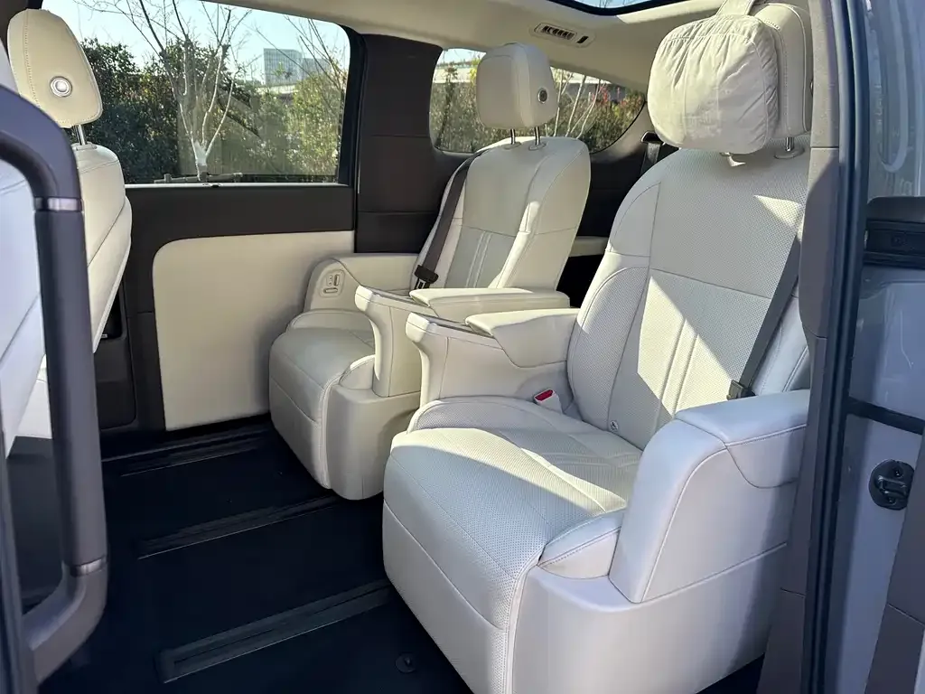 Li Auto MEGA 2024 из CN, фото 9