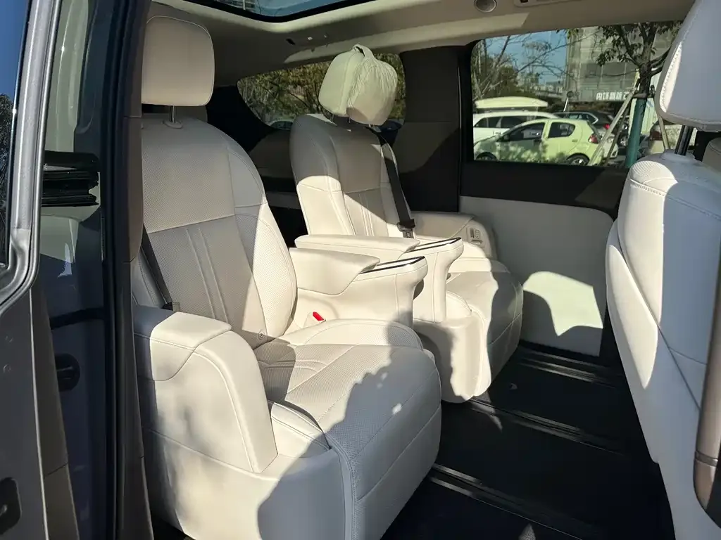 Li Auto MEGA 2024 из CN, фото 8
