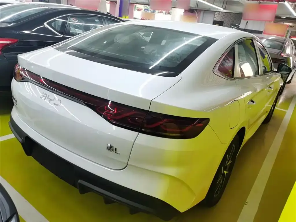 BYD Qin L — фото 10