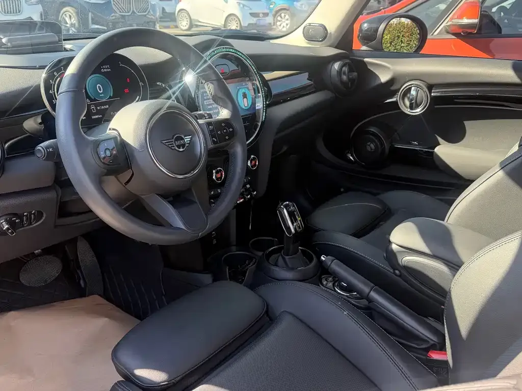 MINI Cooper (3-door) 2023 из CN, фото 10