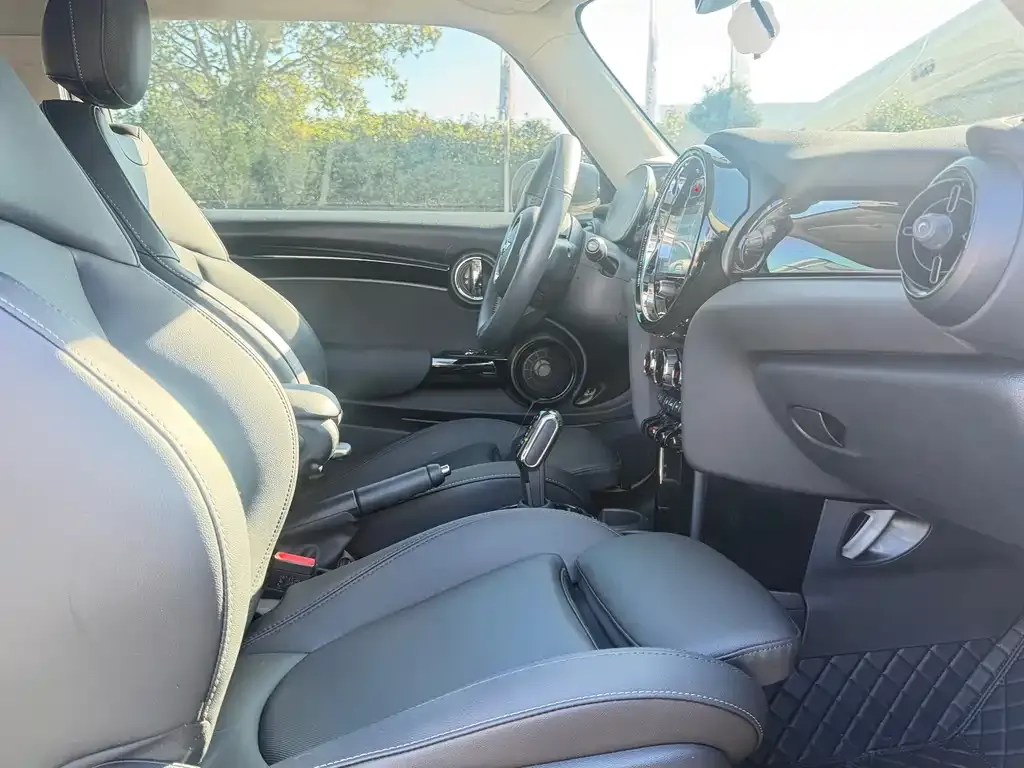MINI Cooper (3-door) 2023 из CN, фото 5