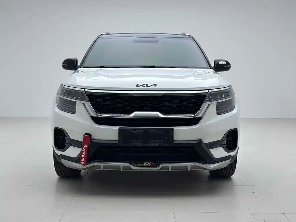 Kia KX3 2022 из CN, фото 2