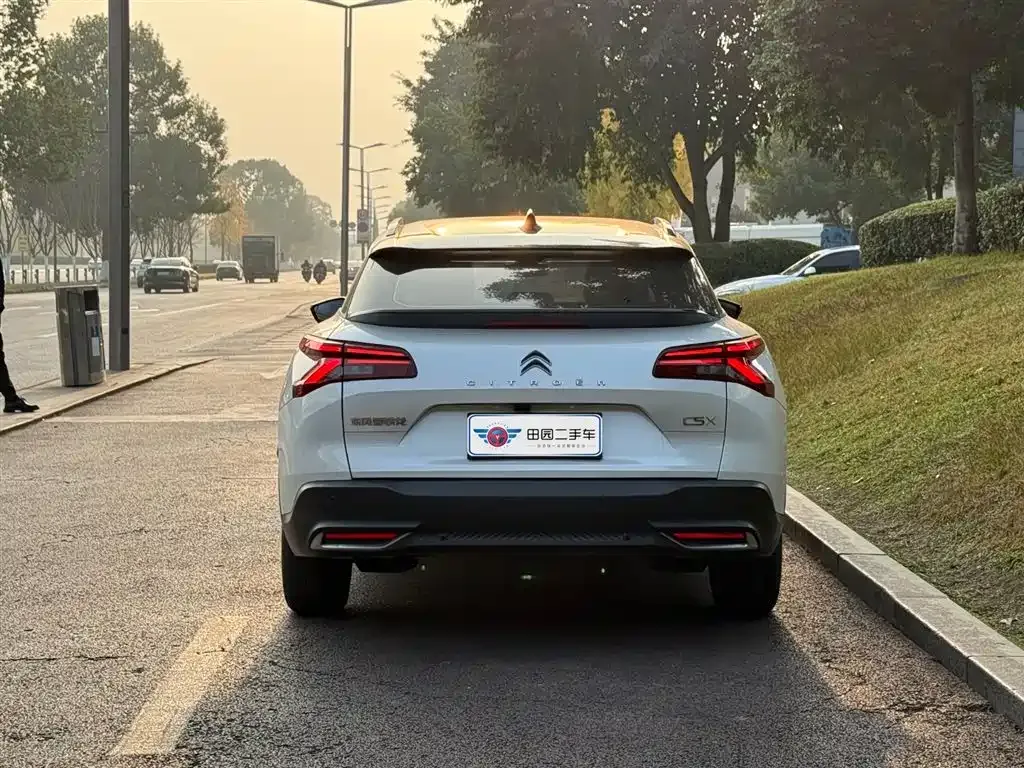 Citroen C5 X 2022 из CN, фото 4