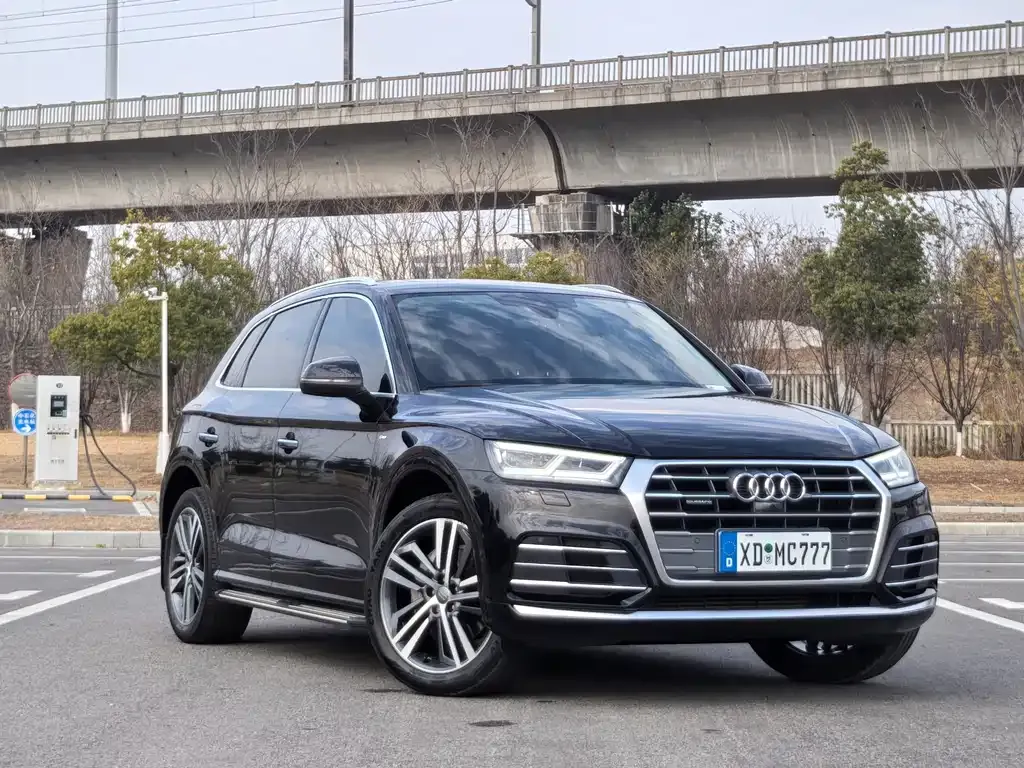 Audi Q5L — фото 3