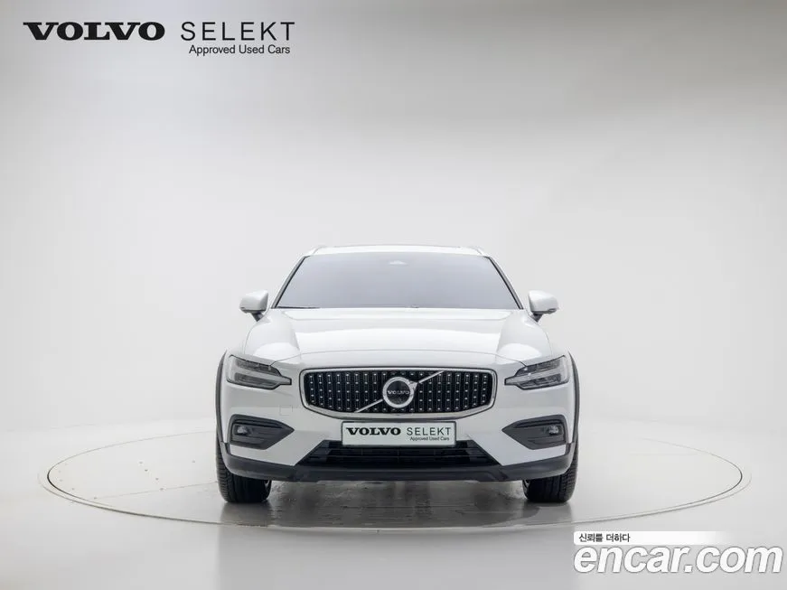 Volvo V60 — фото 2
