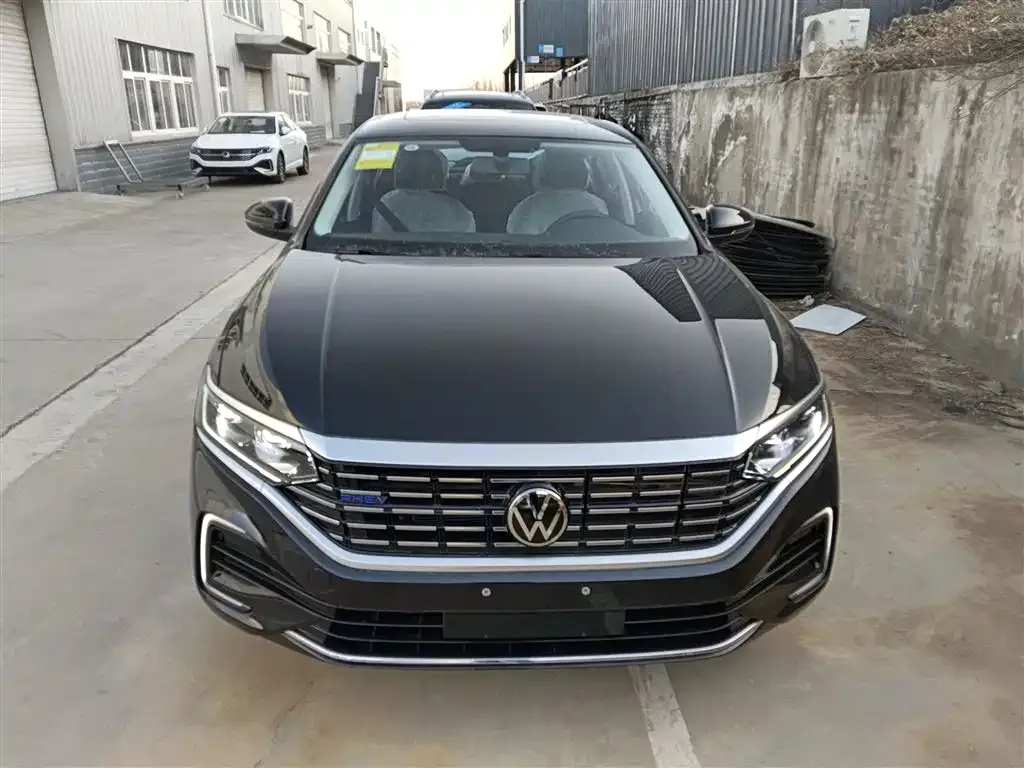 Volkswagen Passat New Energy — фото 6