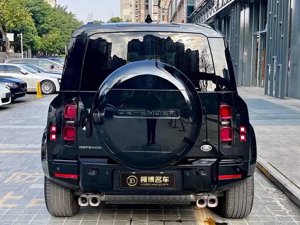 Land Rover Defender — фото 9