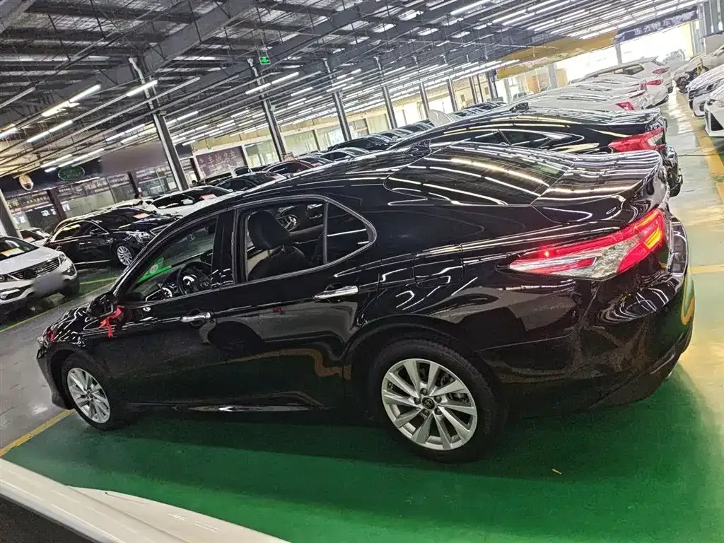 Toyota Camry 2021 из CN, фото 10
