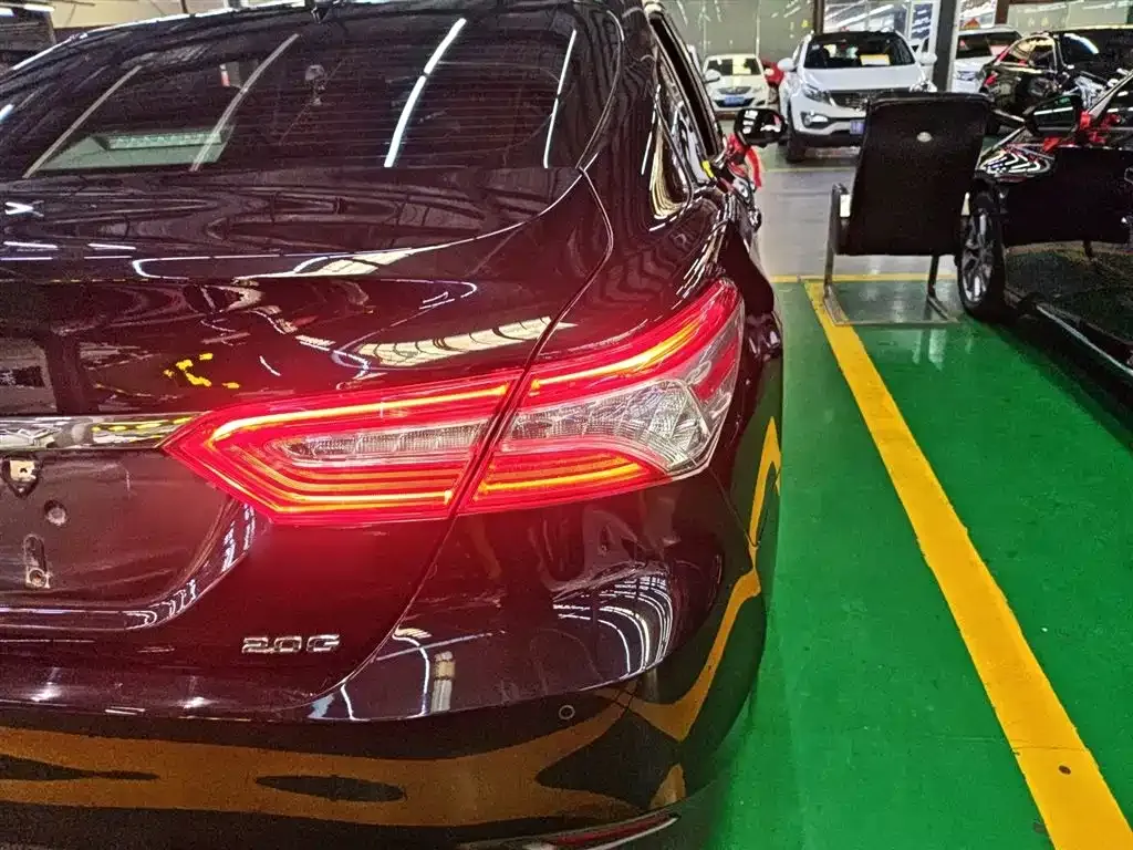 Toyota Camry 2021 из CN, фото 6
