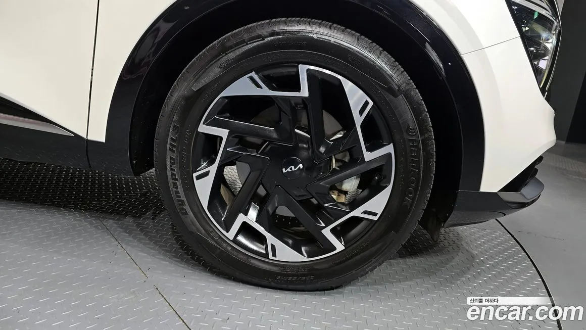 Kia Sportage — фото 7