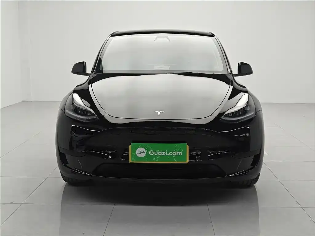Tesla Model Y 2023 из CN, фото 8