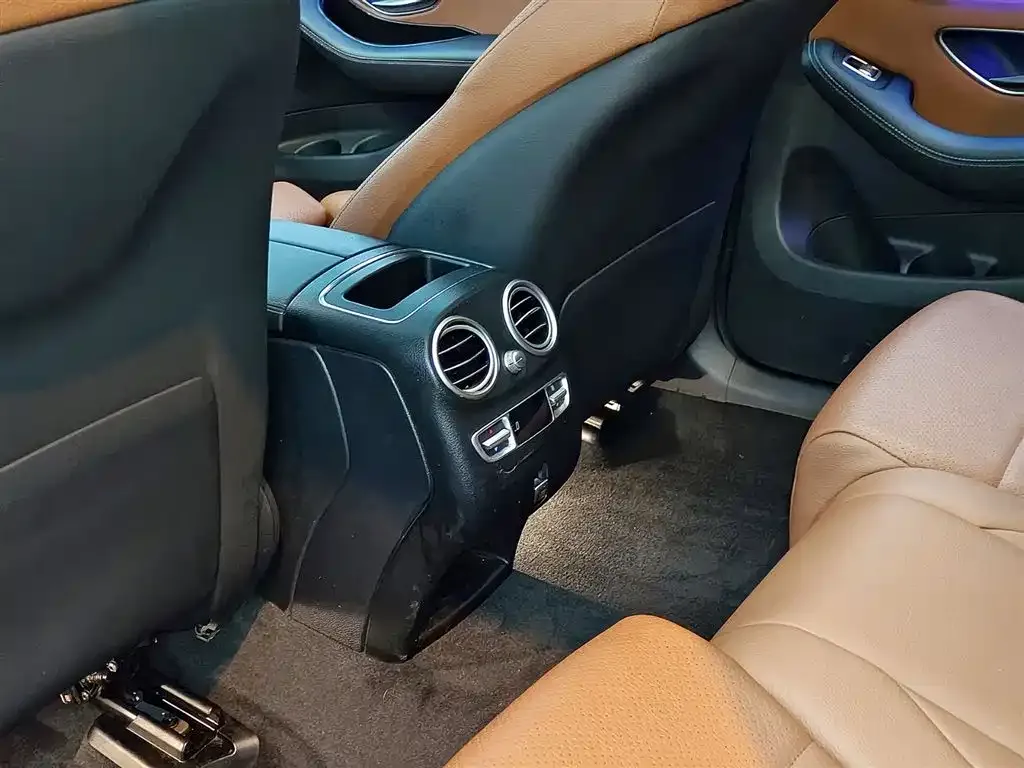 Mercedes-Benz GLC 2021 из CN, фото 9