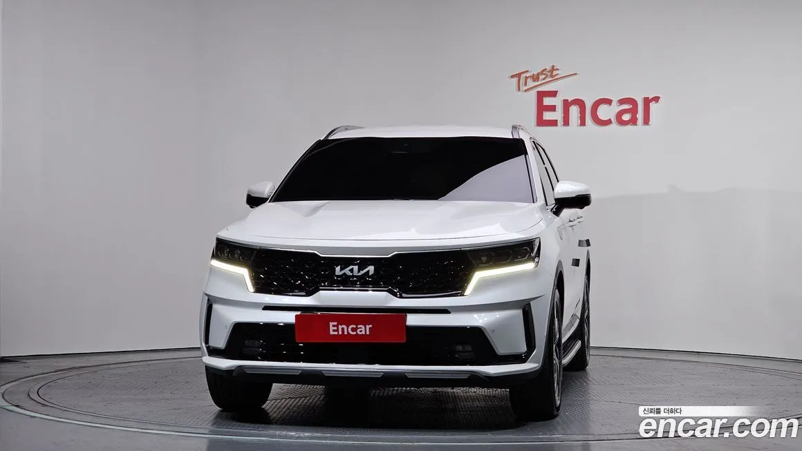Kia Sorento — фото 10