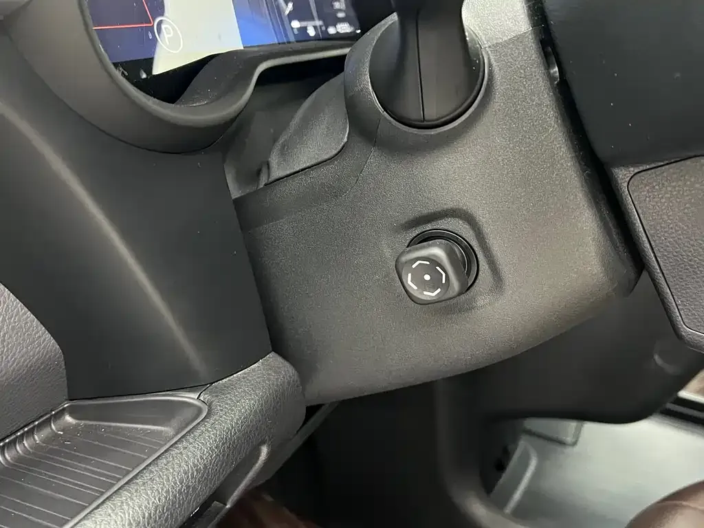 Toyota Sienna — фото 8