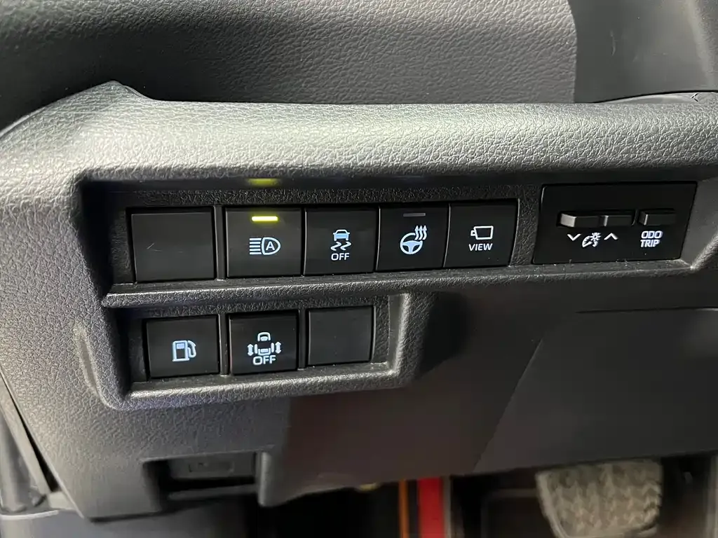 Toyota Sienna — фото 3