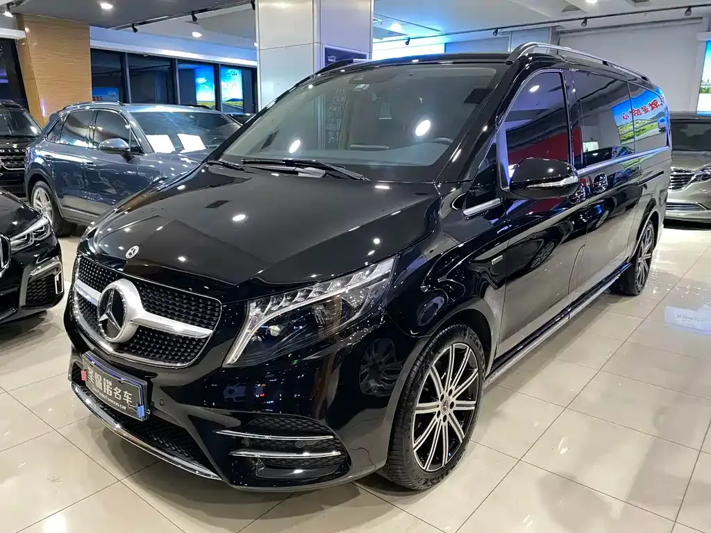 Mercedes-Benz V-Class 2024 из CN, фото 1