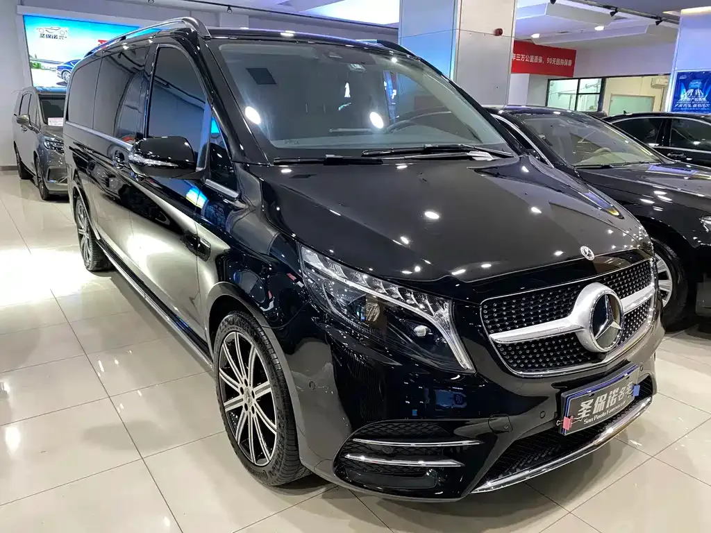 Mercedes-Benz V-Class 2024 из CN, фото 5