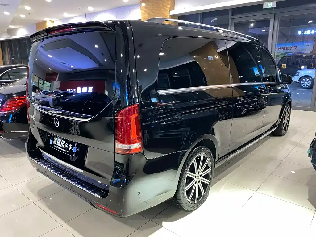 Mercedes-Benz V-Class 2024 из CN, фото 9