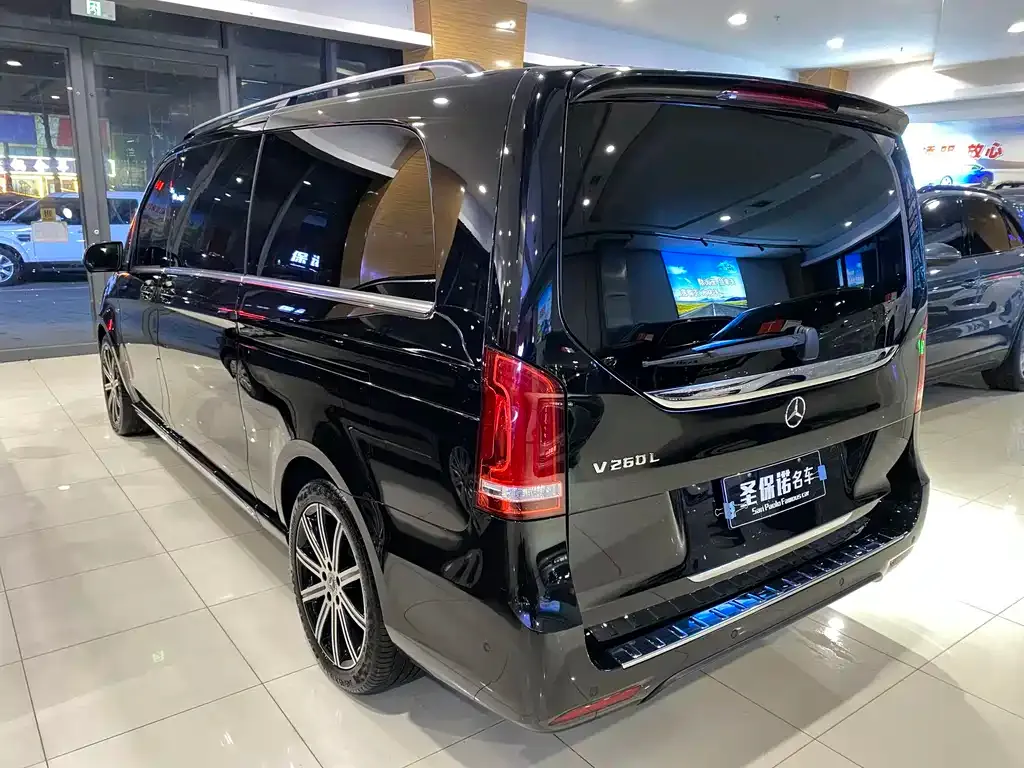 Mercedes-Benz V-Class 2024 из CN, фото 10
